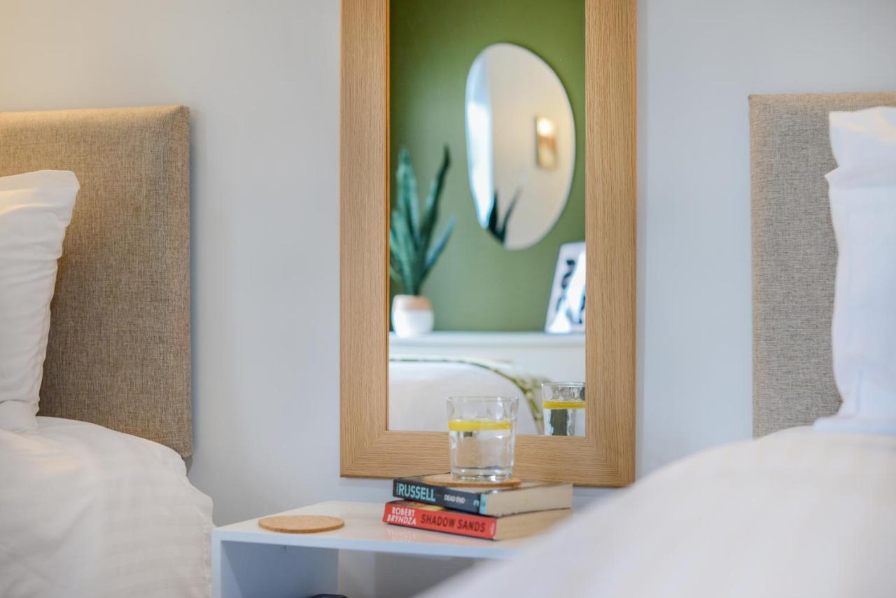 Apartment Two - Private Car Park, Comfortable And Well Equipped - By Ocean City Retreats Plymouth Exterior foto